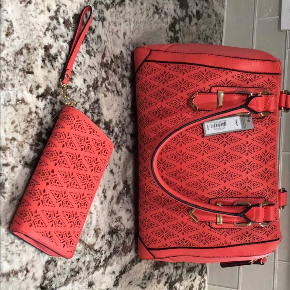 👛pink purse with matching wallet